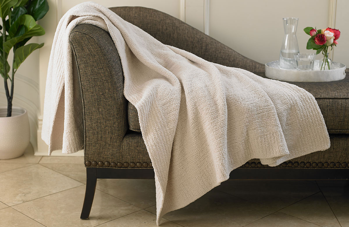 Buy Luxury Hotel Bedding From Marriott Hotels Chenille Throw